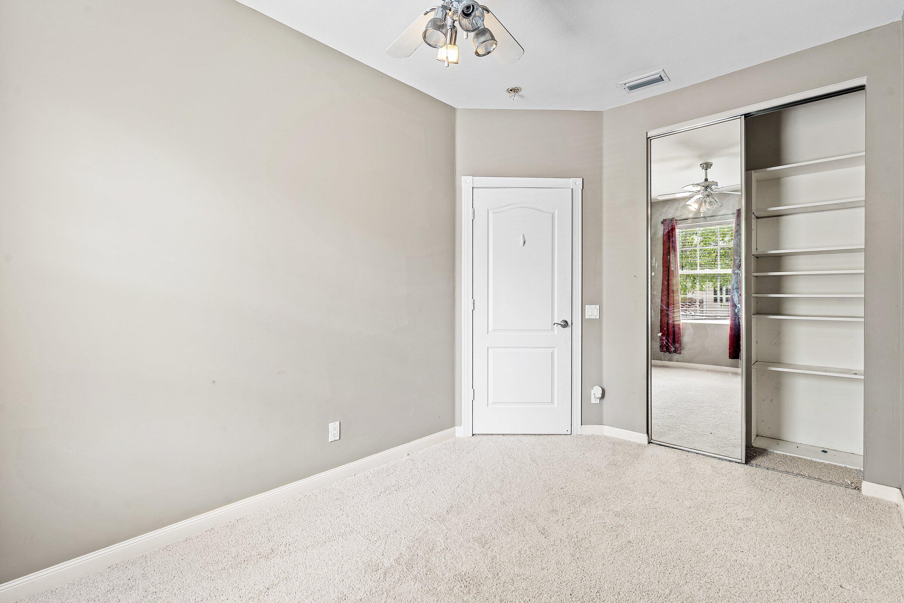 TEQUESTA OAKS - Residential