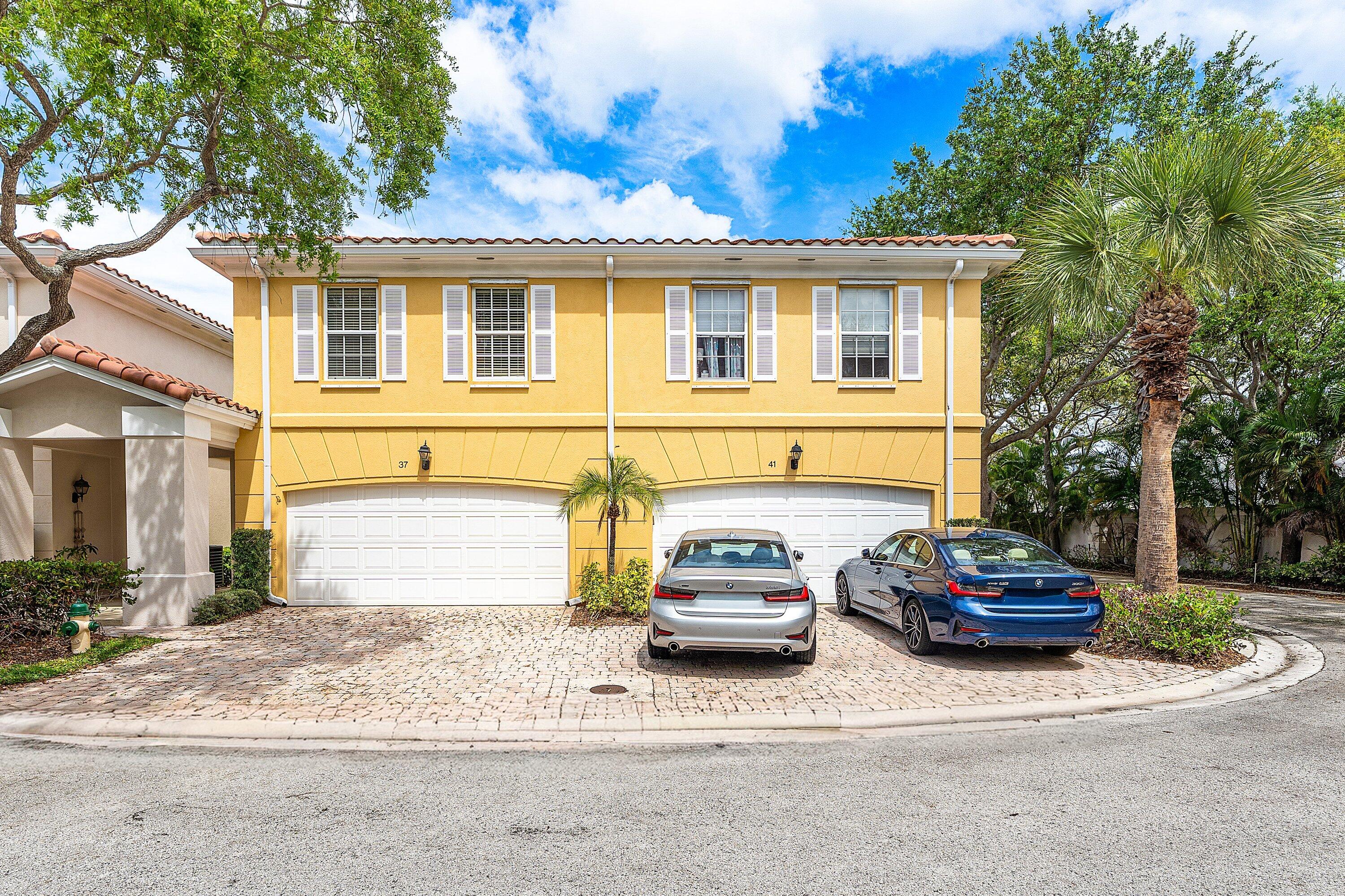 TEQUESTA OAKS - Residential