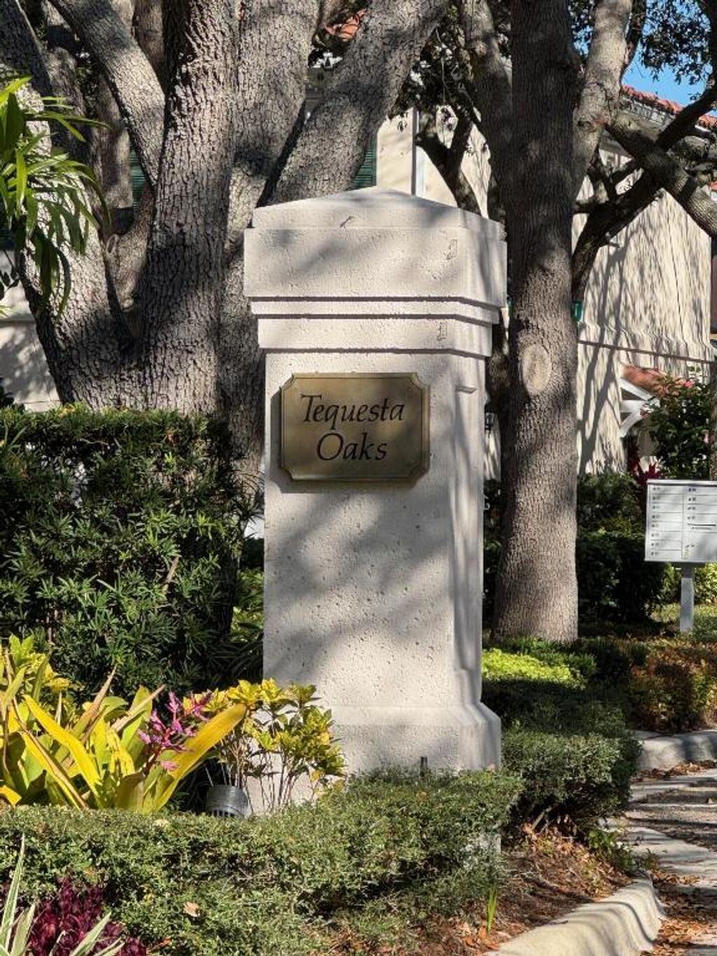 Photo of 37 Tall Oaks Circle, Tequesta, FL 33469 (MLS # R11158869)