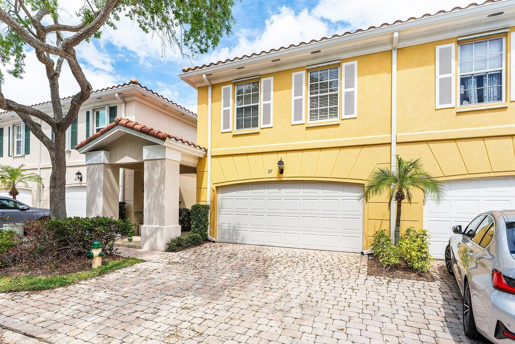 Photo of 37 Tall Oaks Circle, Tequesta, FL 33469 (MLS # R11158869)