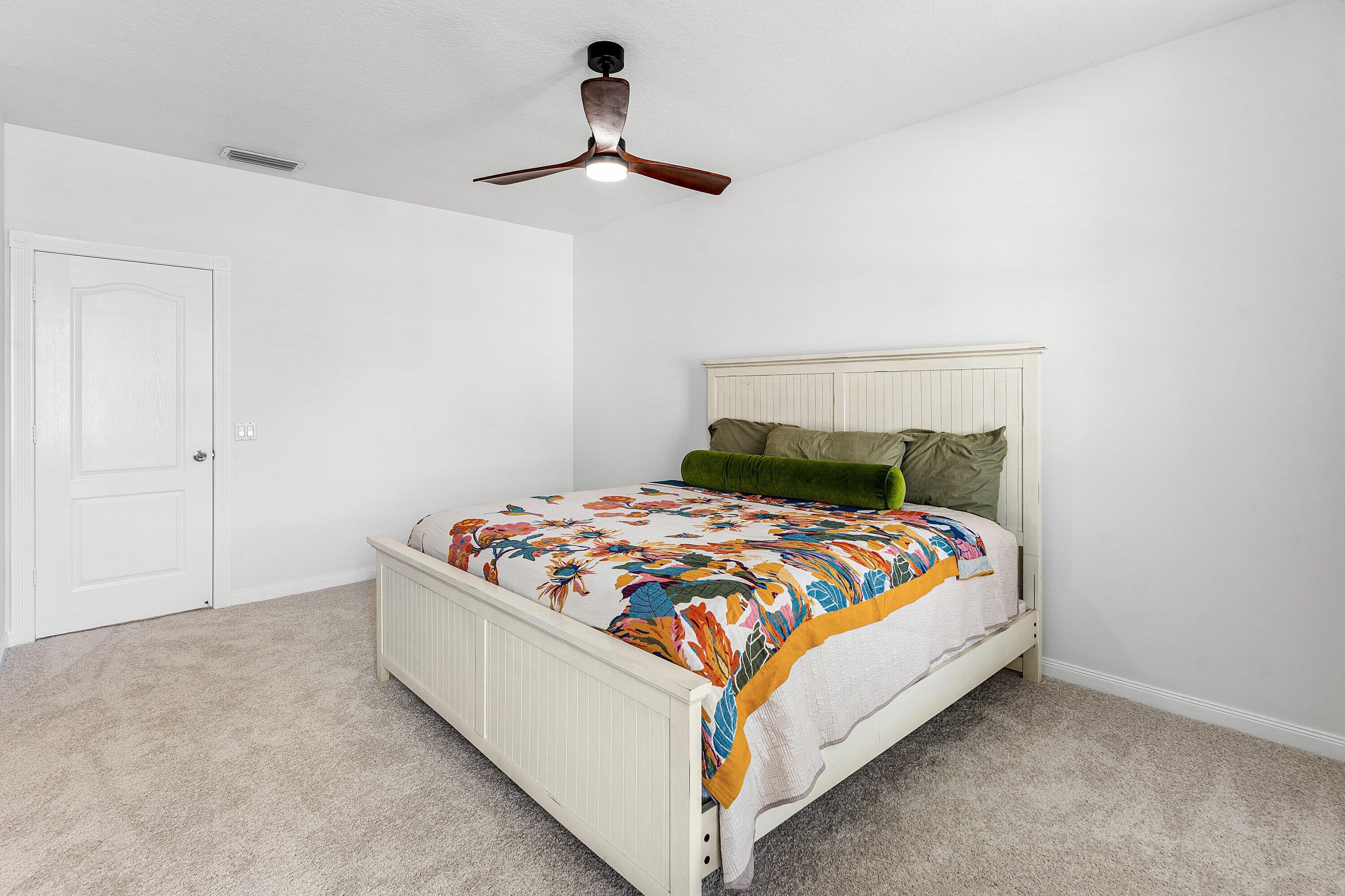 TEQUESTA OAKS - Residential