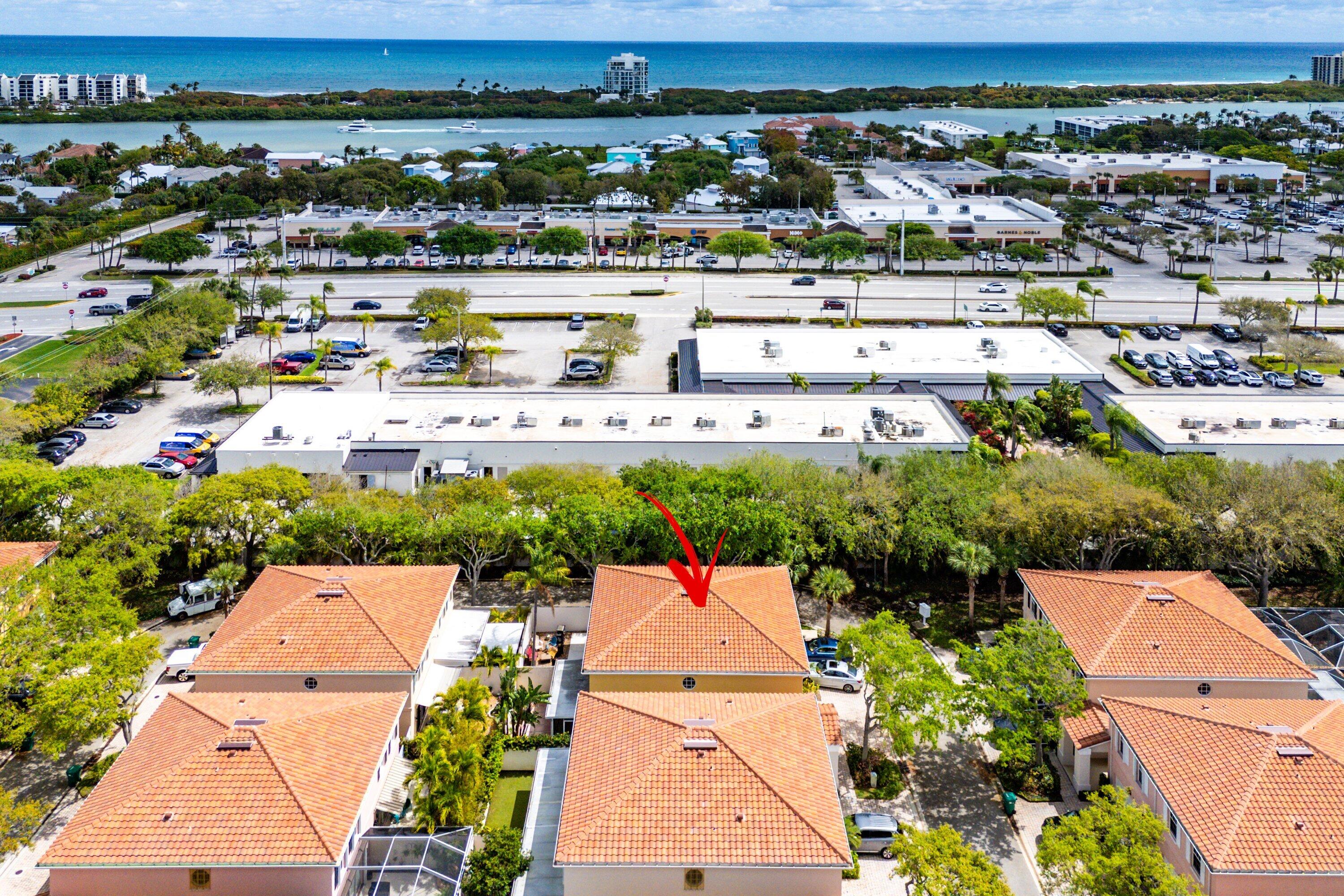 TEQUESTA OAKS - Residential