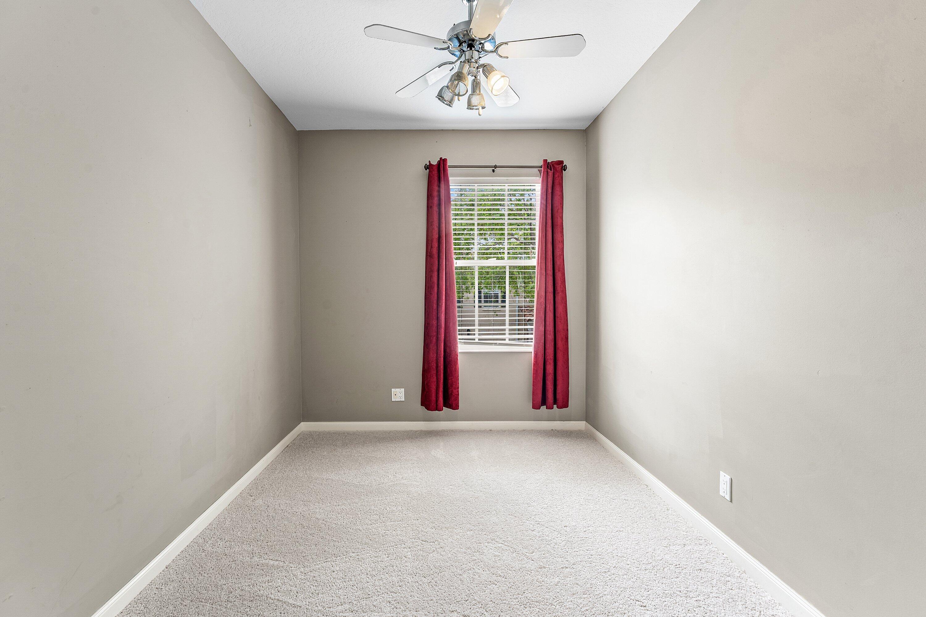 TEQUESTA OAKS - Residential