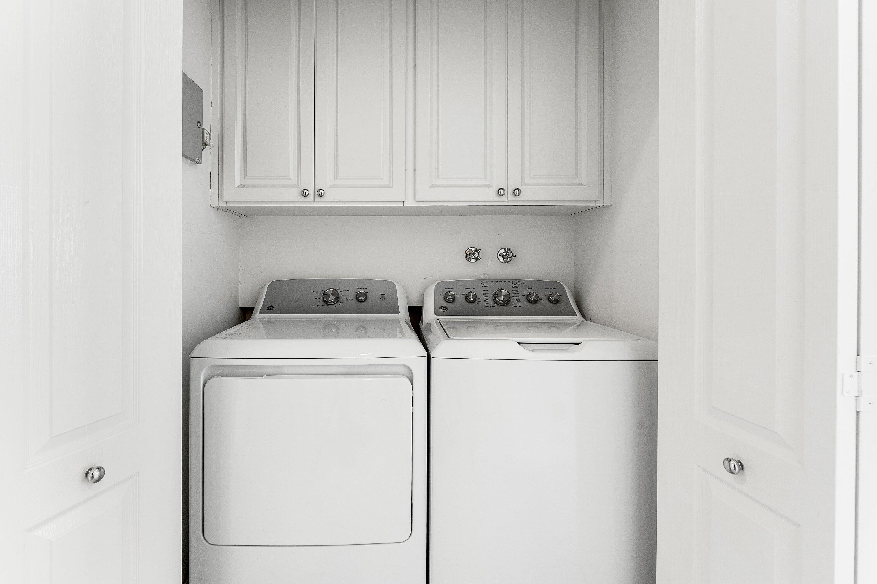 TEQUESTA OAKS - Residential