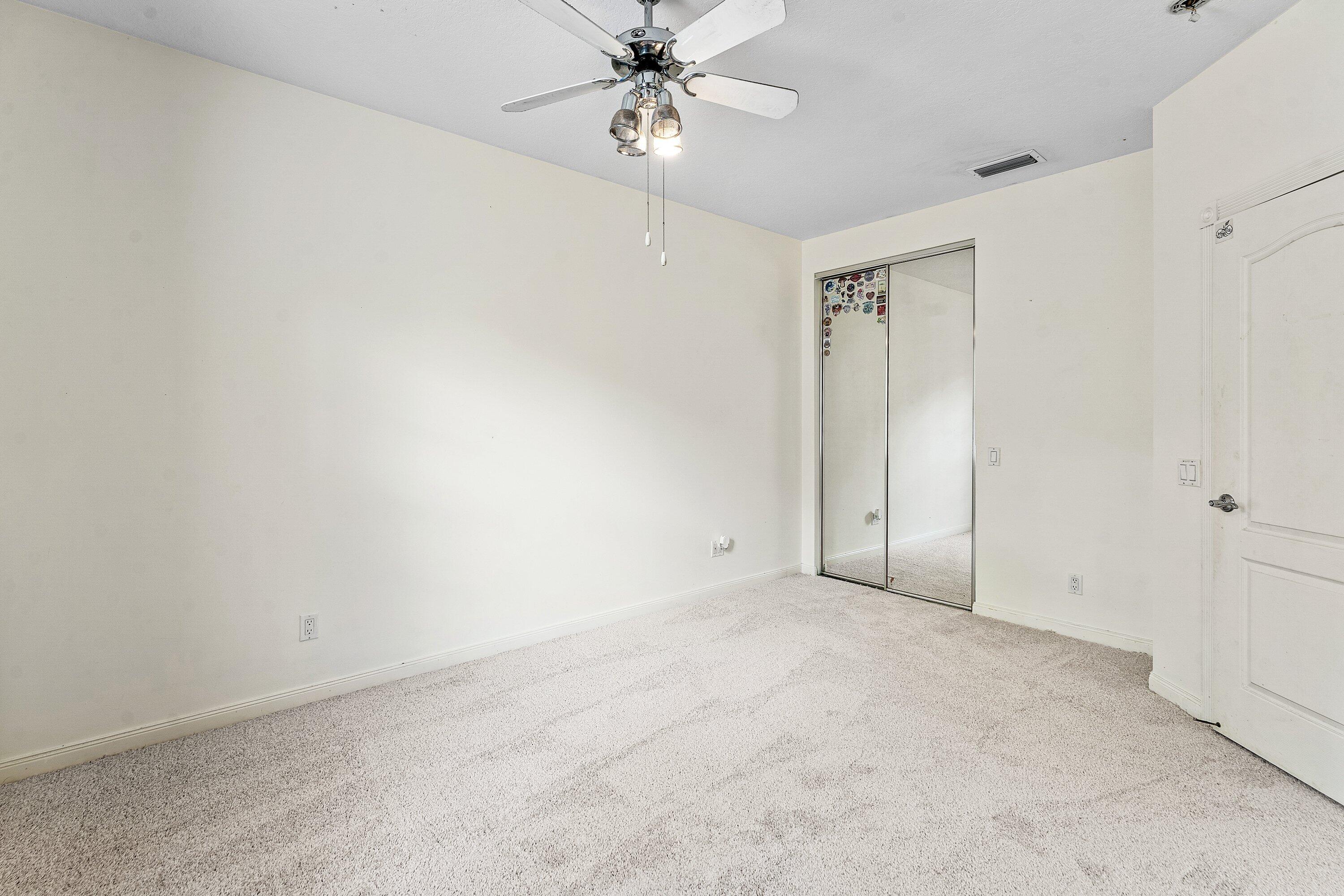 TEQUESTA OAKS - Residential