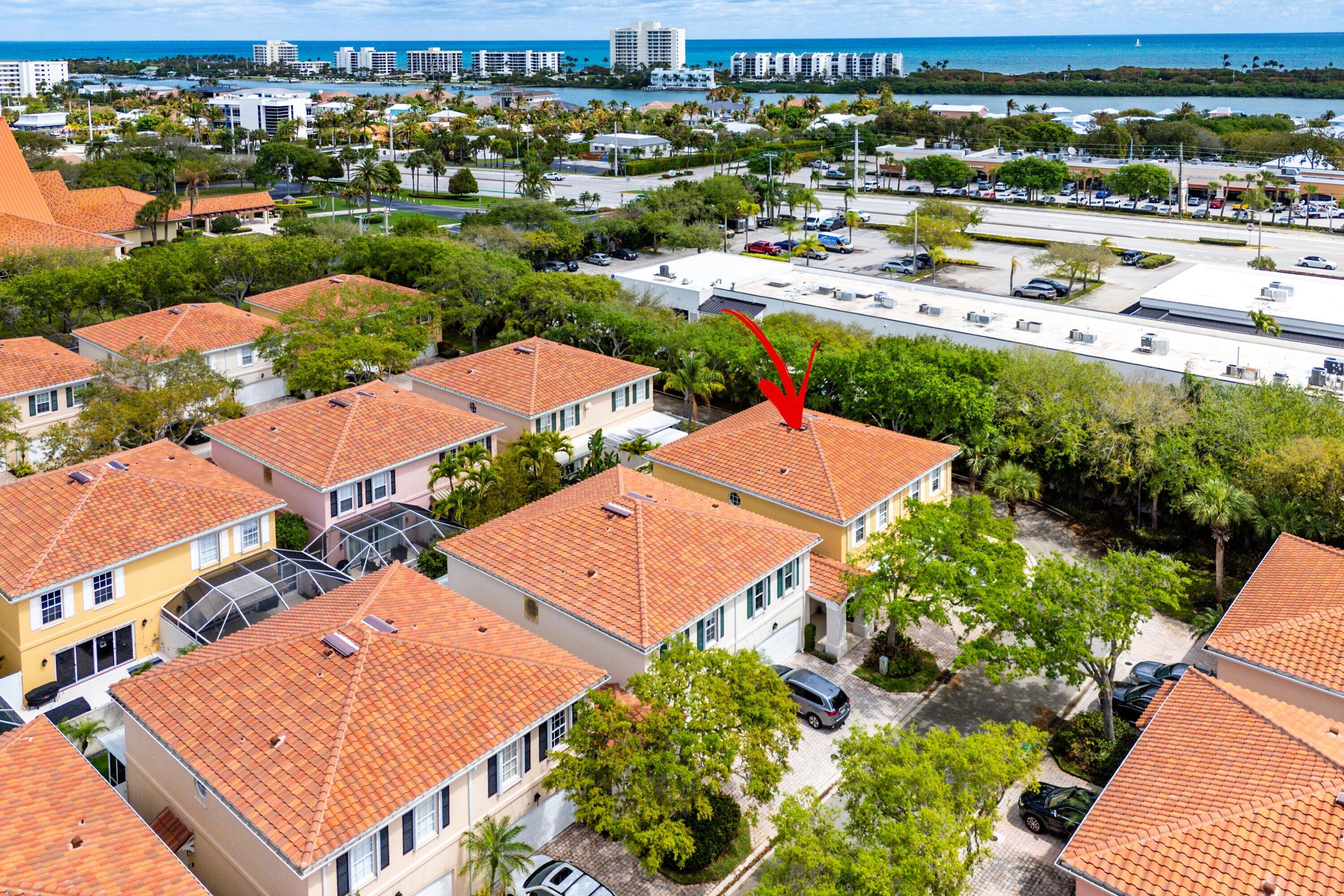 TEQUESTA OAKS - Residential