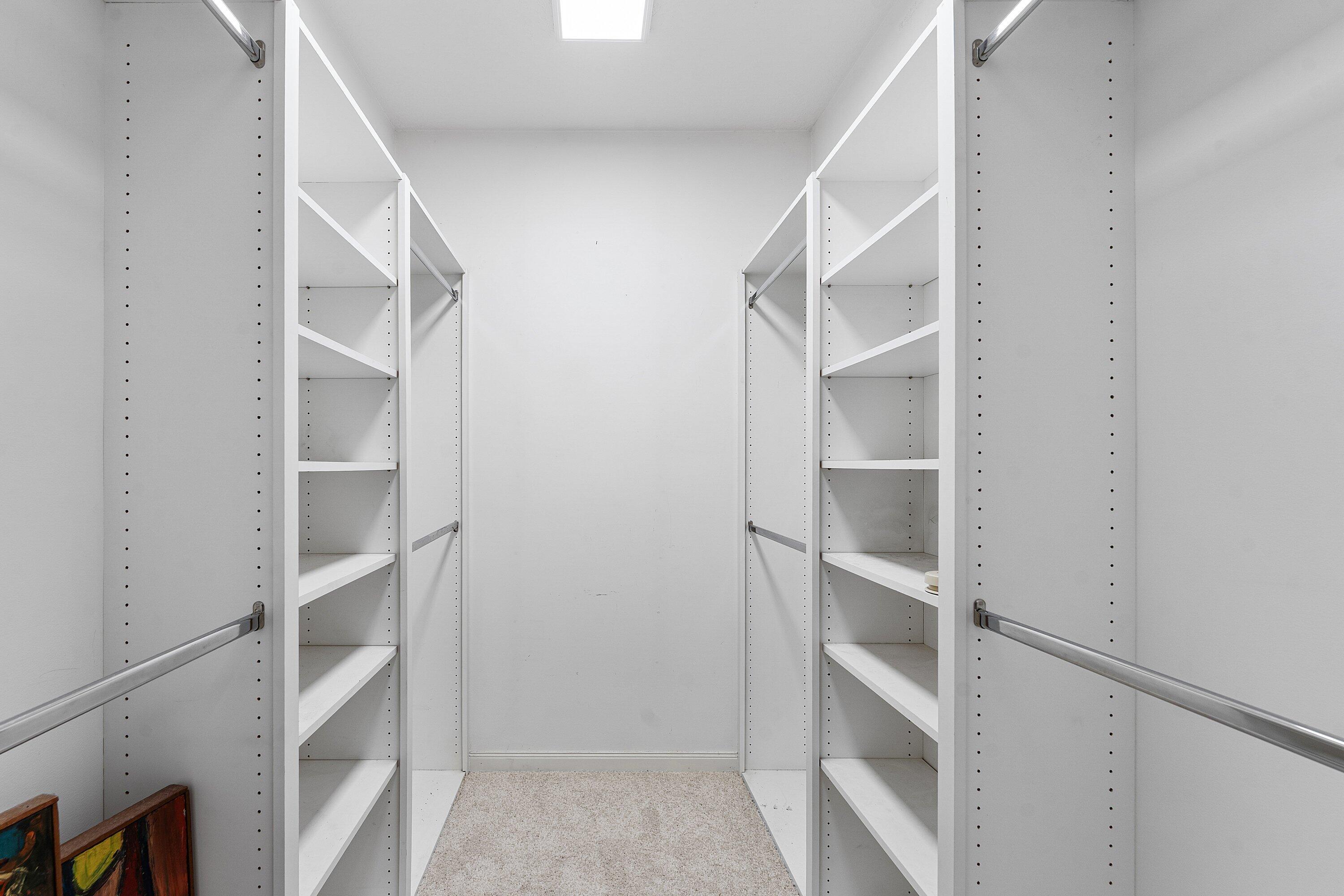 TEQUESTA OAKS - Residential