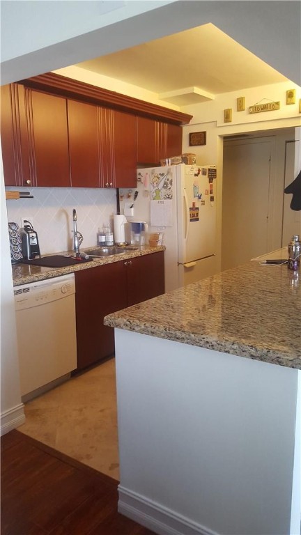 WATERFORD POINT - Residential