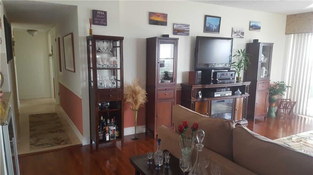 WATERFORD POINT - Residential
