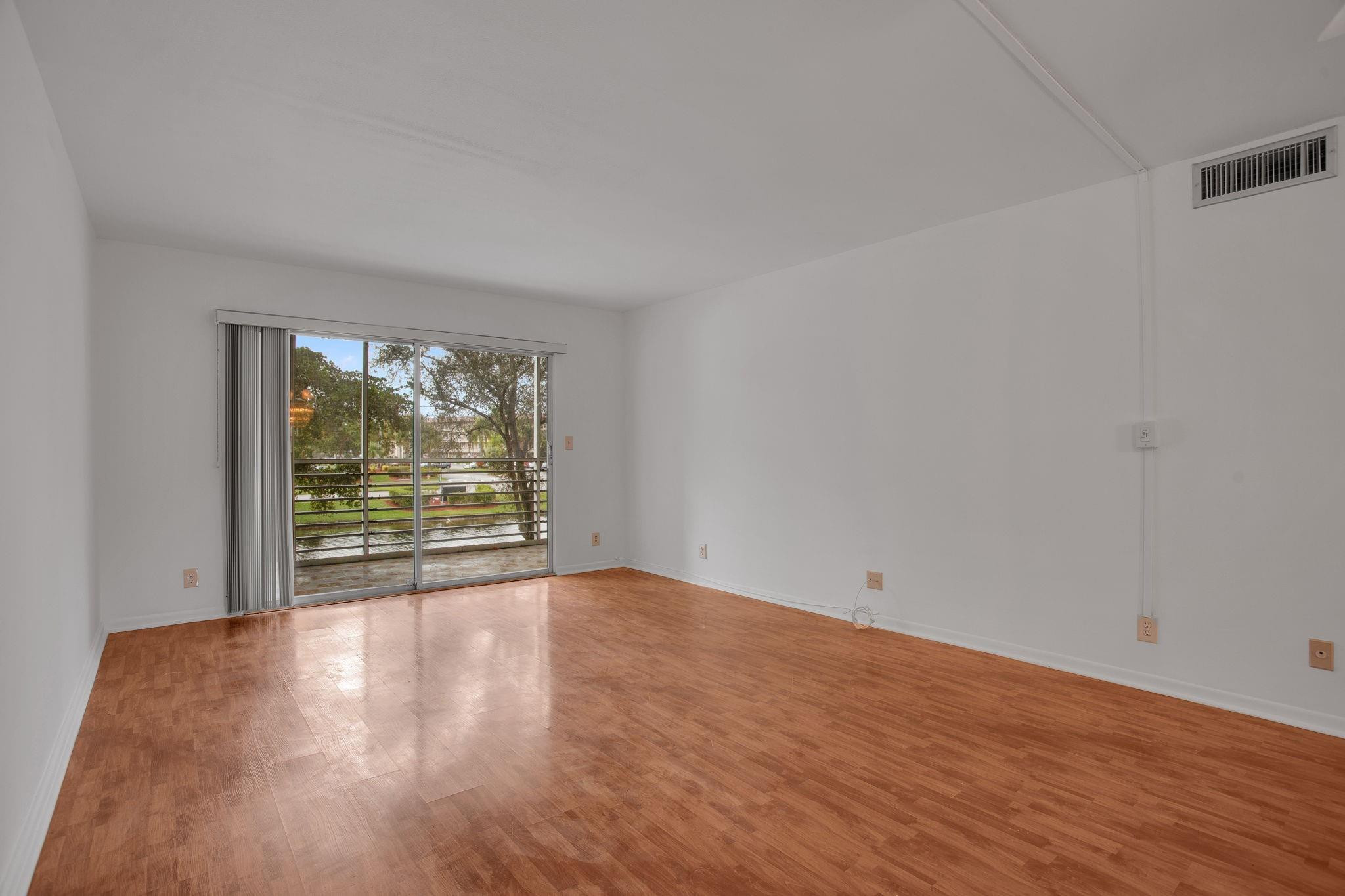 WYNMOOR - Residential