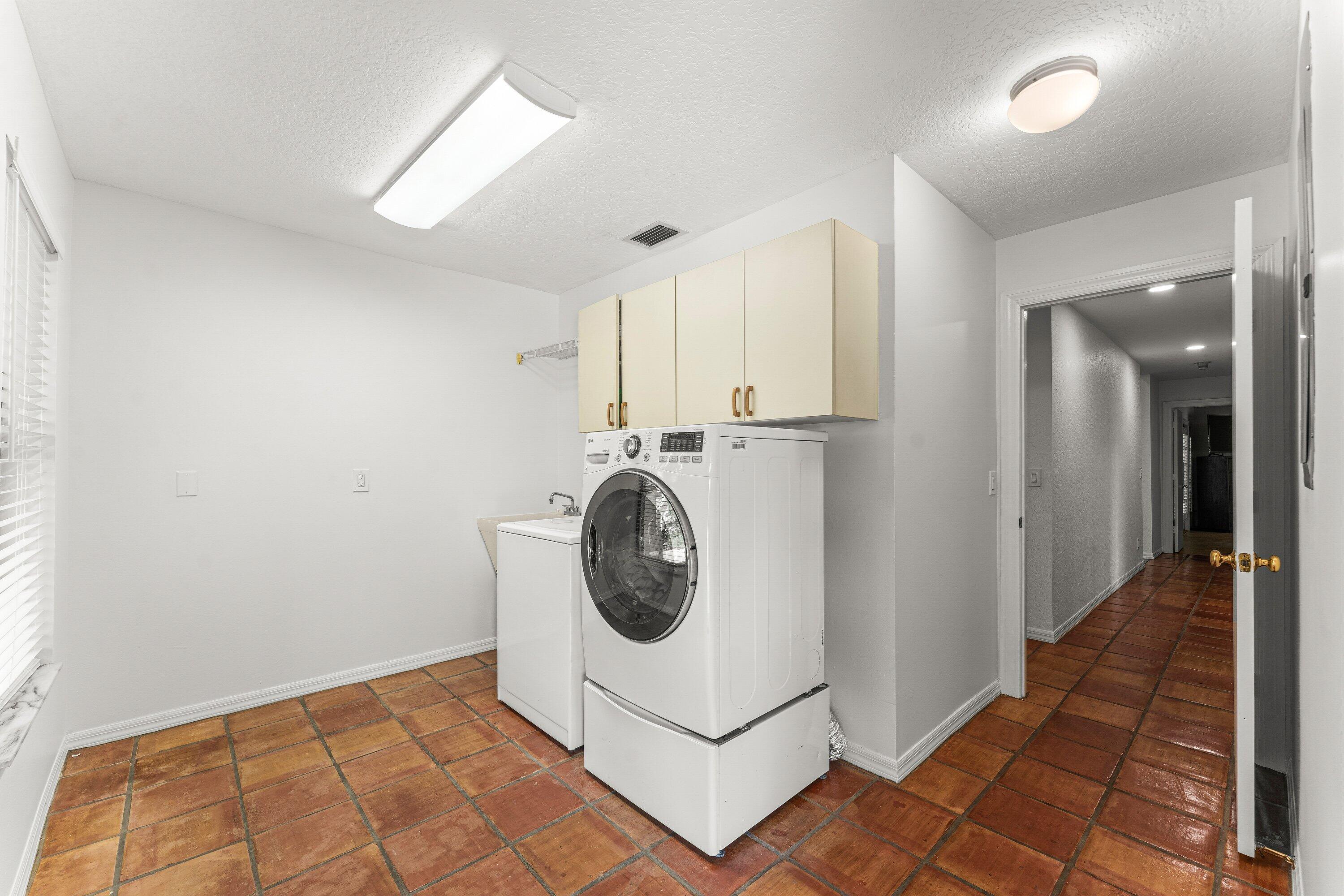 SHERWOOD PARK - Residential Lease