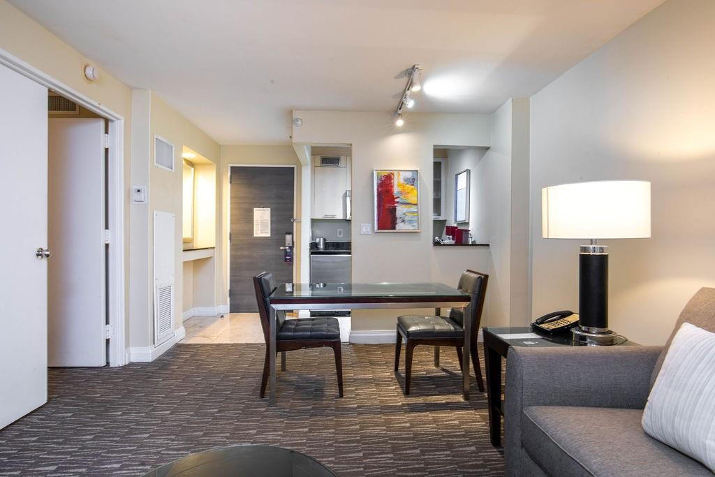 2670 E Sunrise Boulevard 903