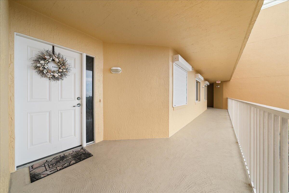 LANTANA OCEANFRONT - Residential