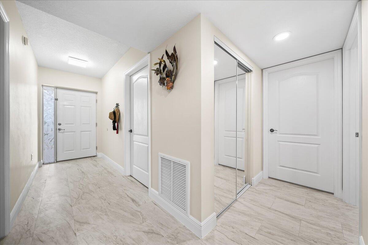 LANTANA OCEANFRONT - Residential