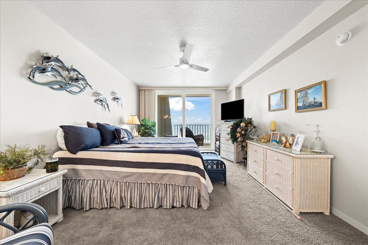 LANTANA OCEANFRONT - Residential