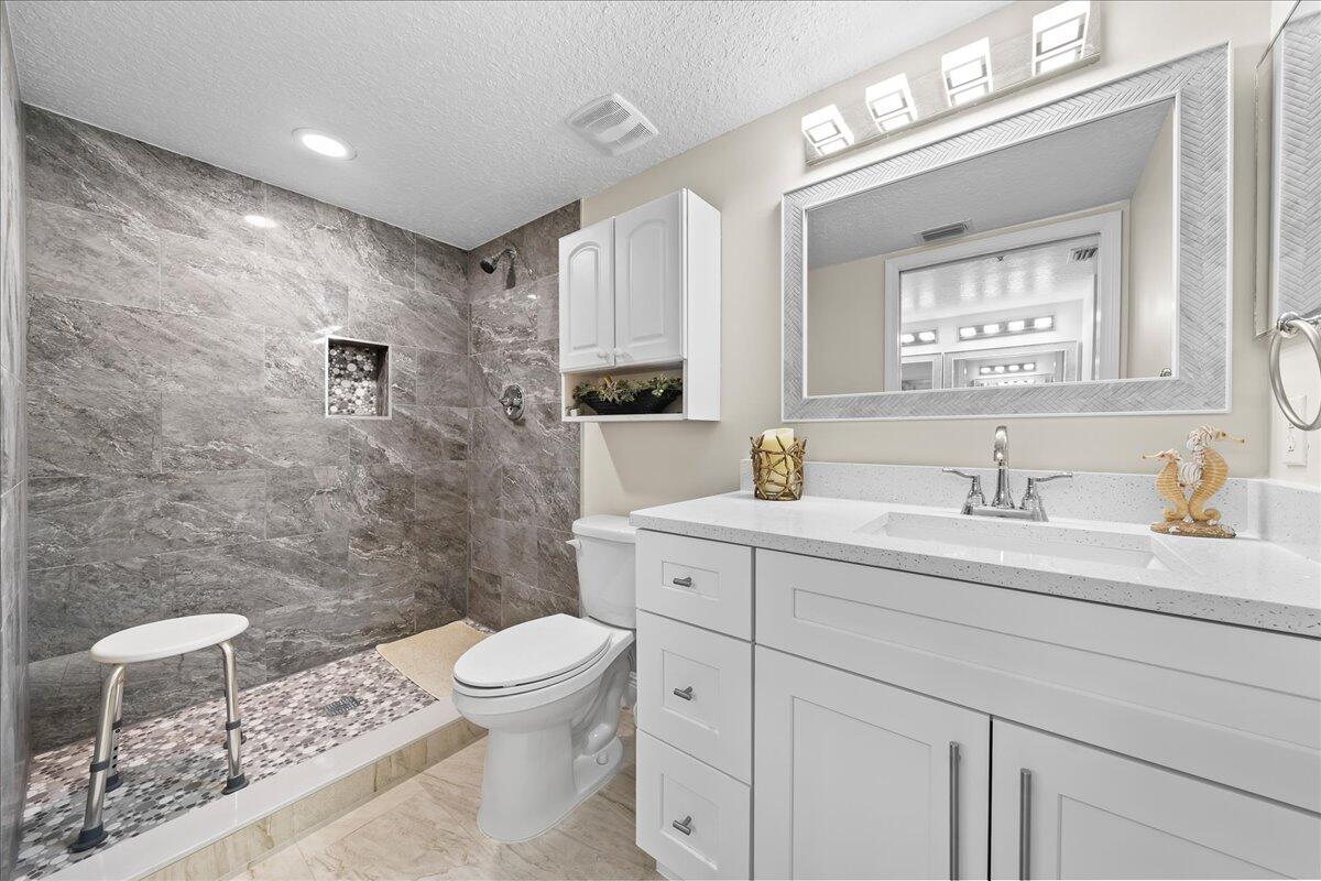 LANTANA OCEANFRONT - Residential