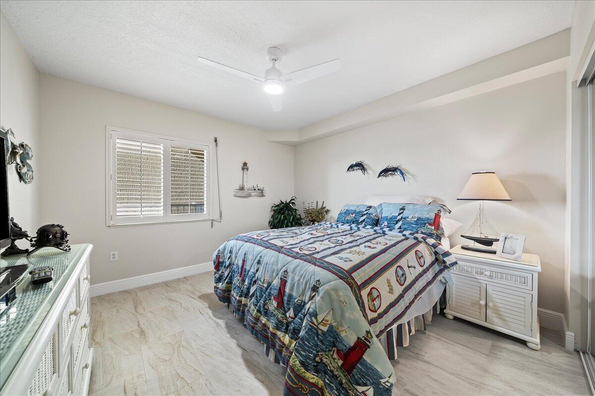 LANTANA OCEANFRONT - Residential