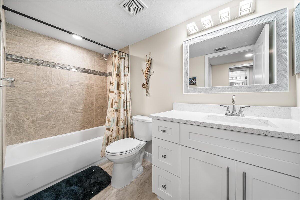 LANTANA OCEANFRONT - Residential