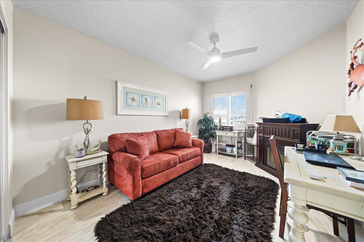 LANTANA OCEANFRONT - Residential