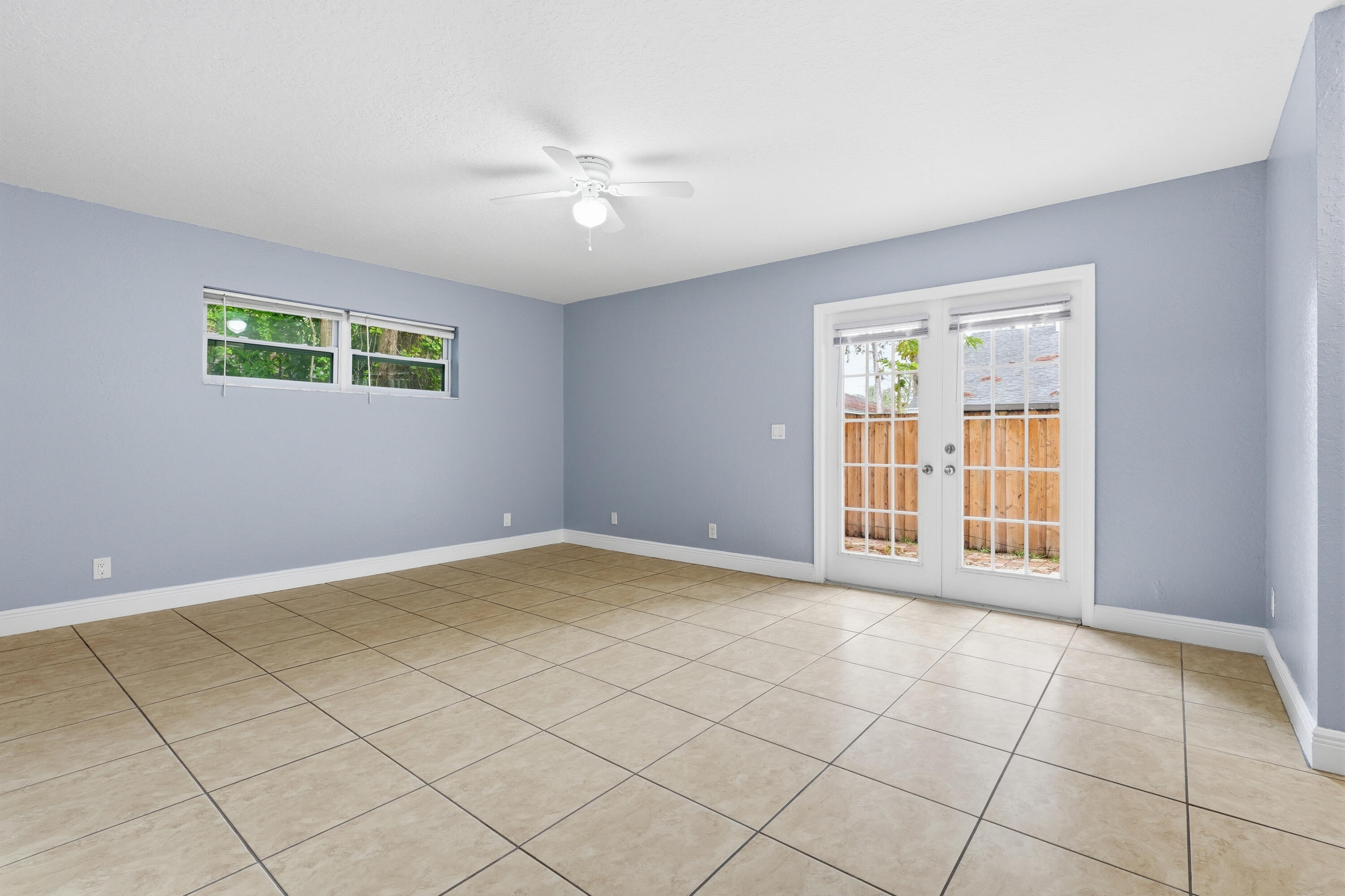 SUGAR POND MANOR OF WELLINGTON - Residential Lease