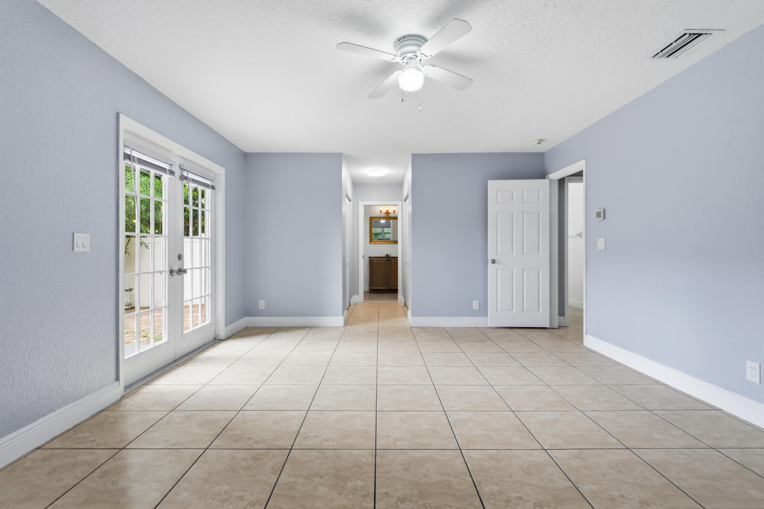 SUGAR POND MANOR OF WELLINGTON - Residential Lease