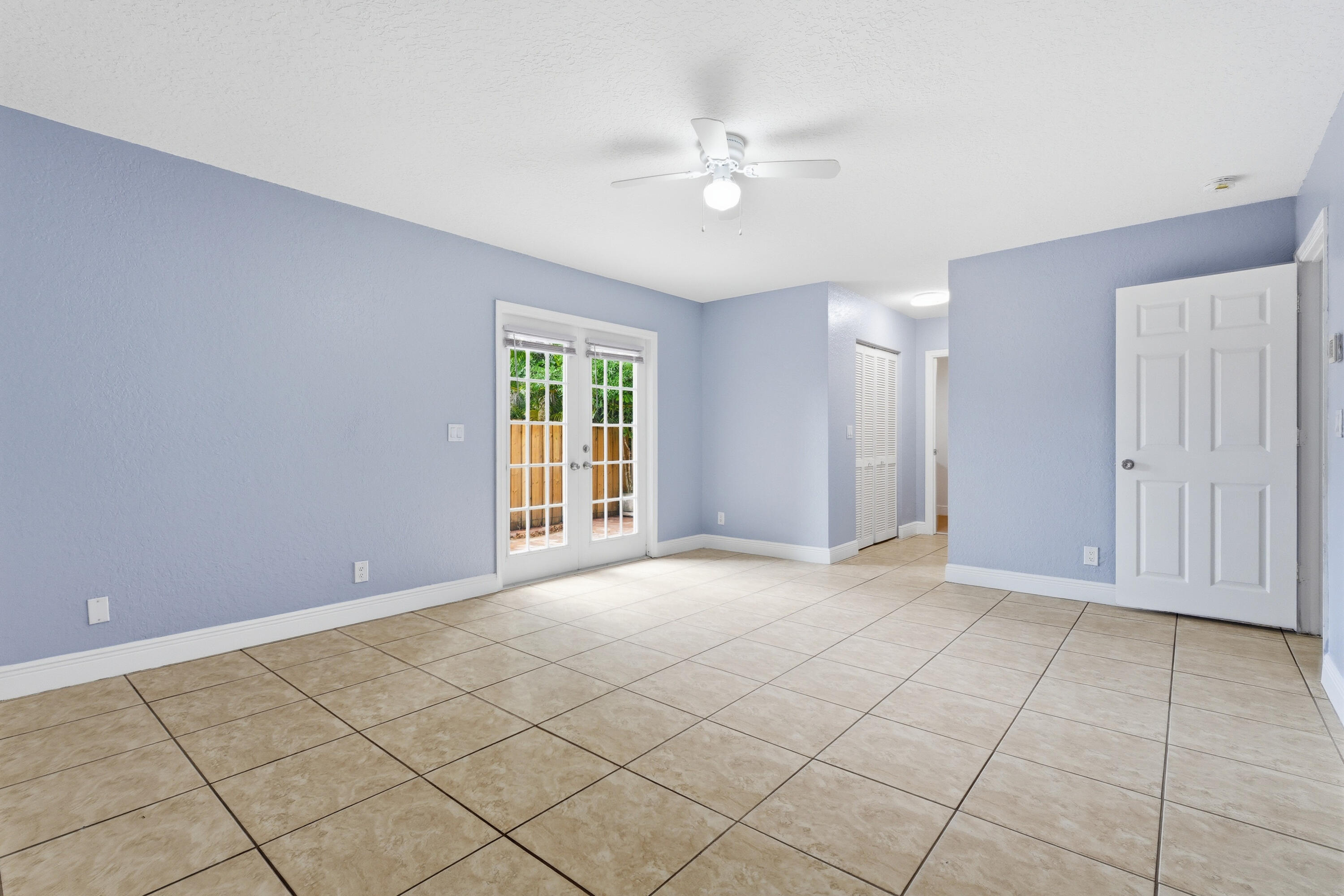 SUGAR POND MANOR OF WELLINGTON - Residential Lease