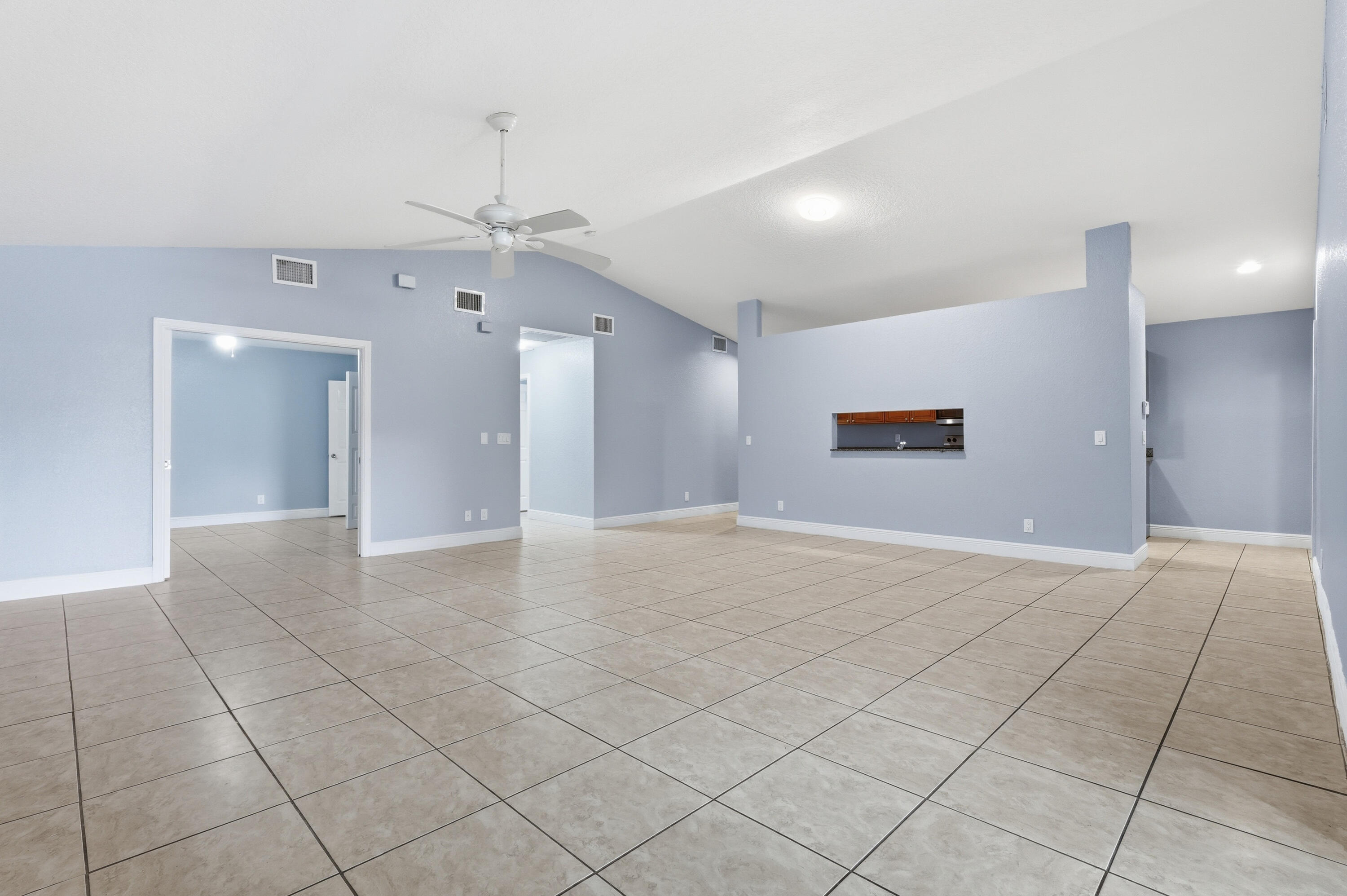 SUGAR POND MANOR OF WELLINGTON - Residential Lease