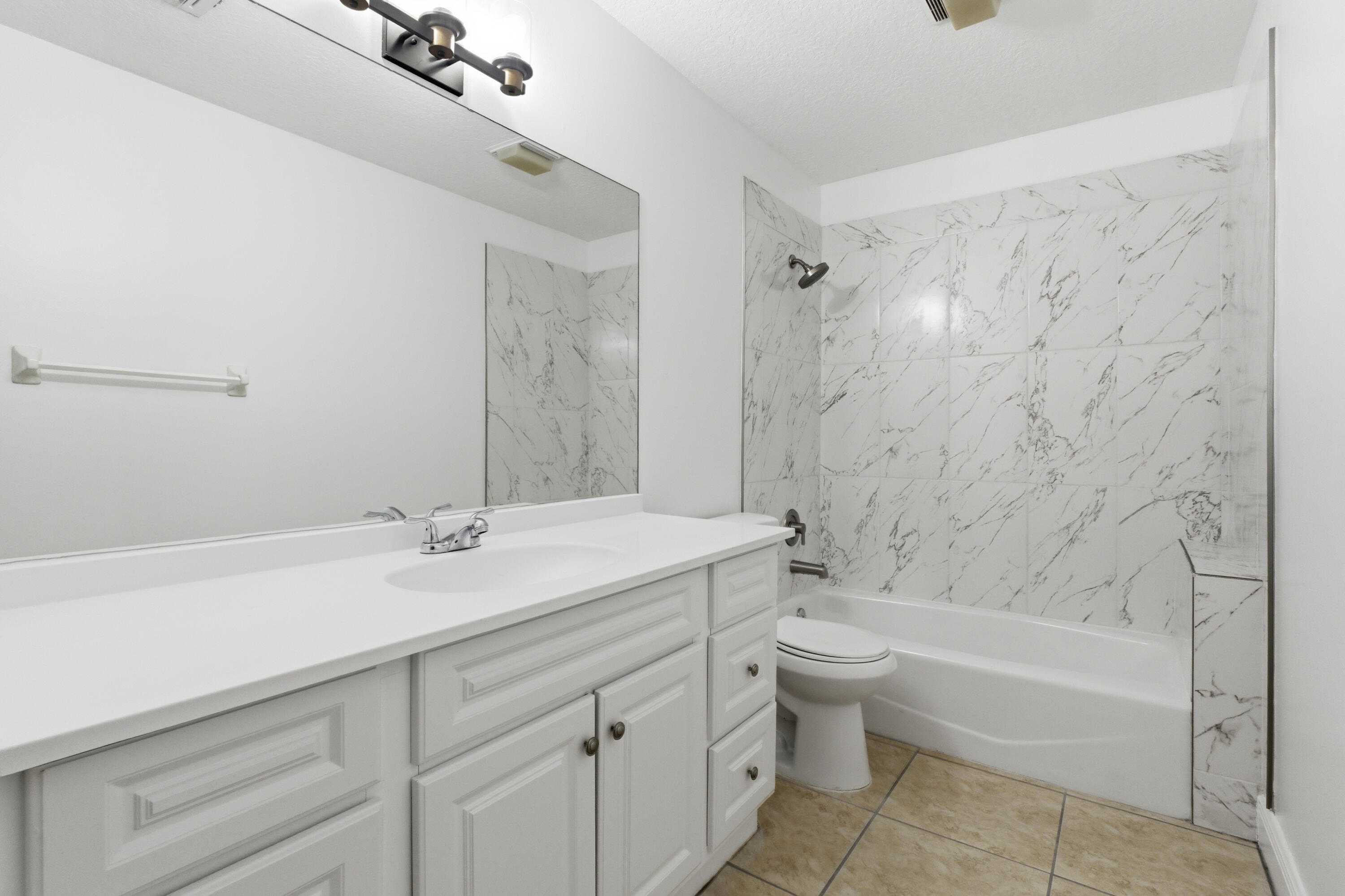 SUGAR POND MANOR OF WELLINGTON - Residential Lease