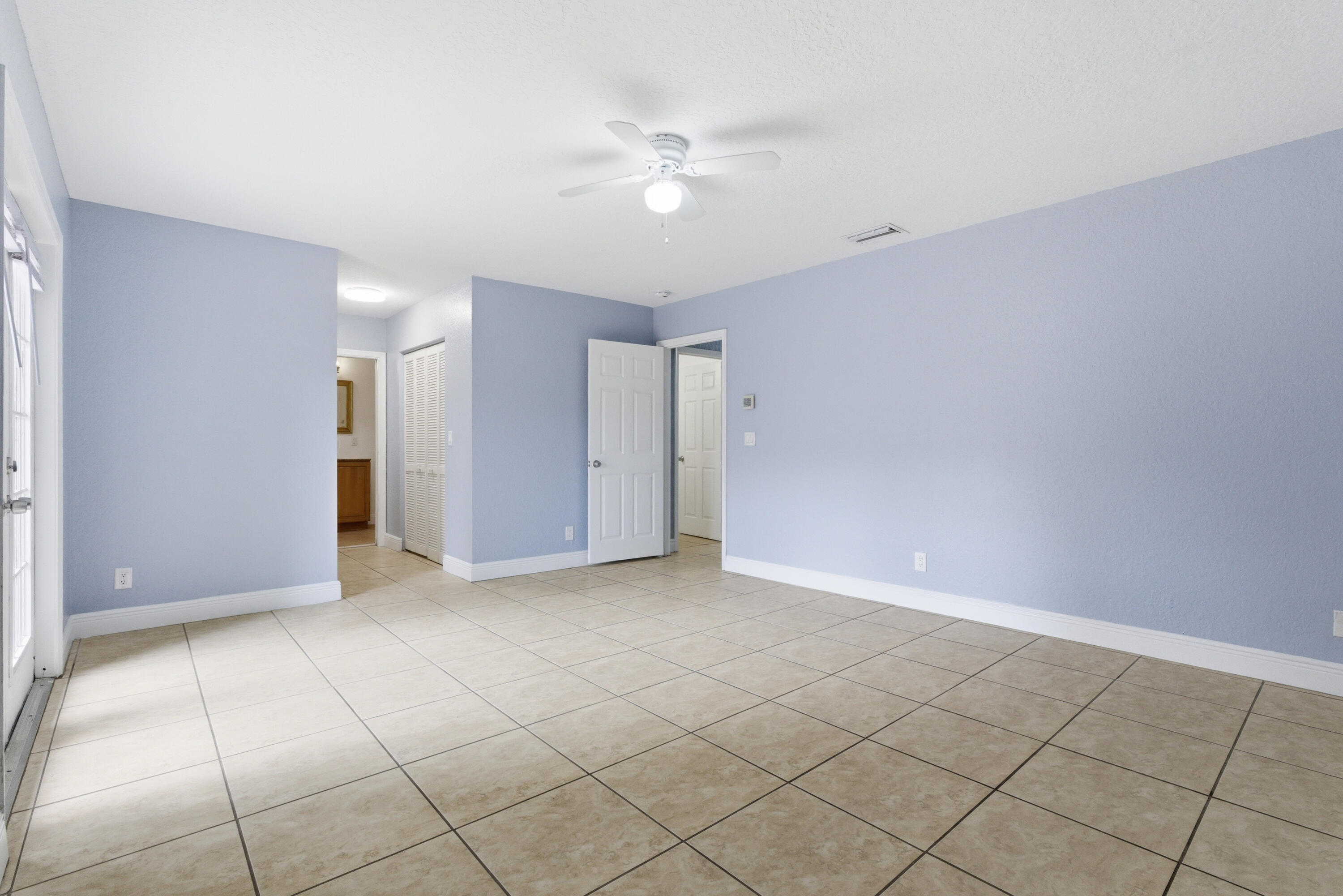 SUGAR POND MANOR OF WELLINGTON - Residential Lease