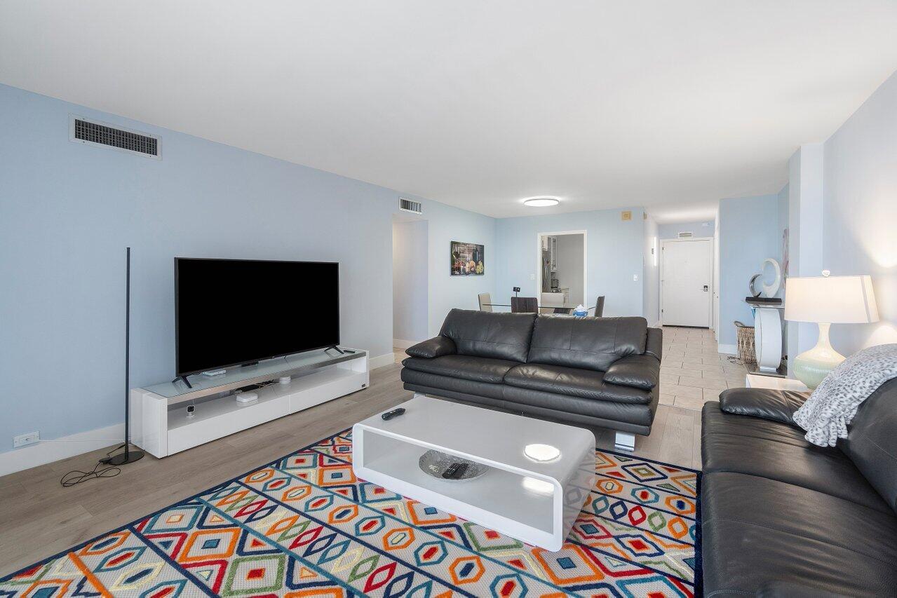 1200 Marine Way 915 (Ph7)