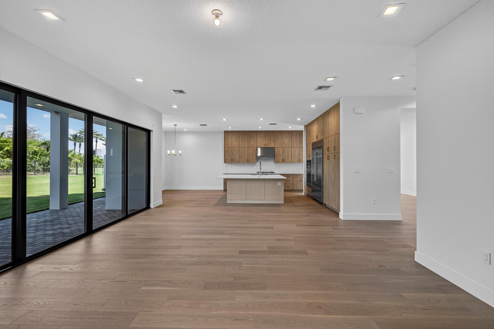 LOTUS EDGE JOHNS WEST PUD - Residential Lease