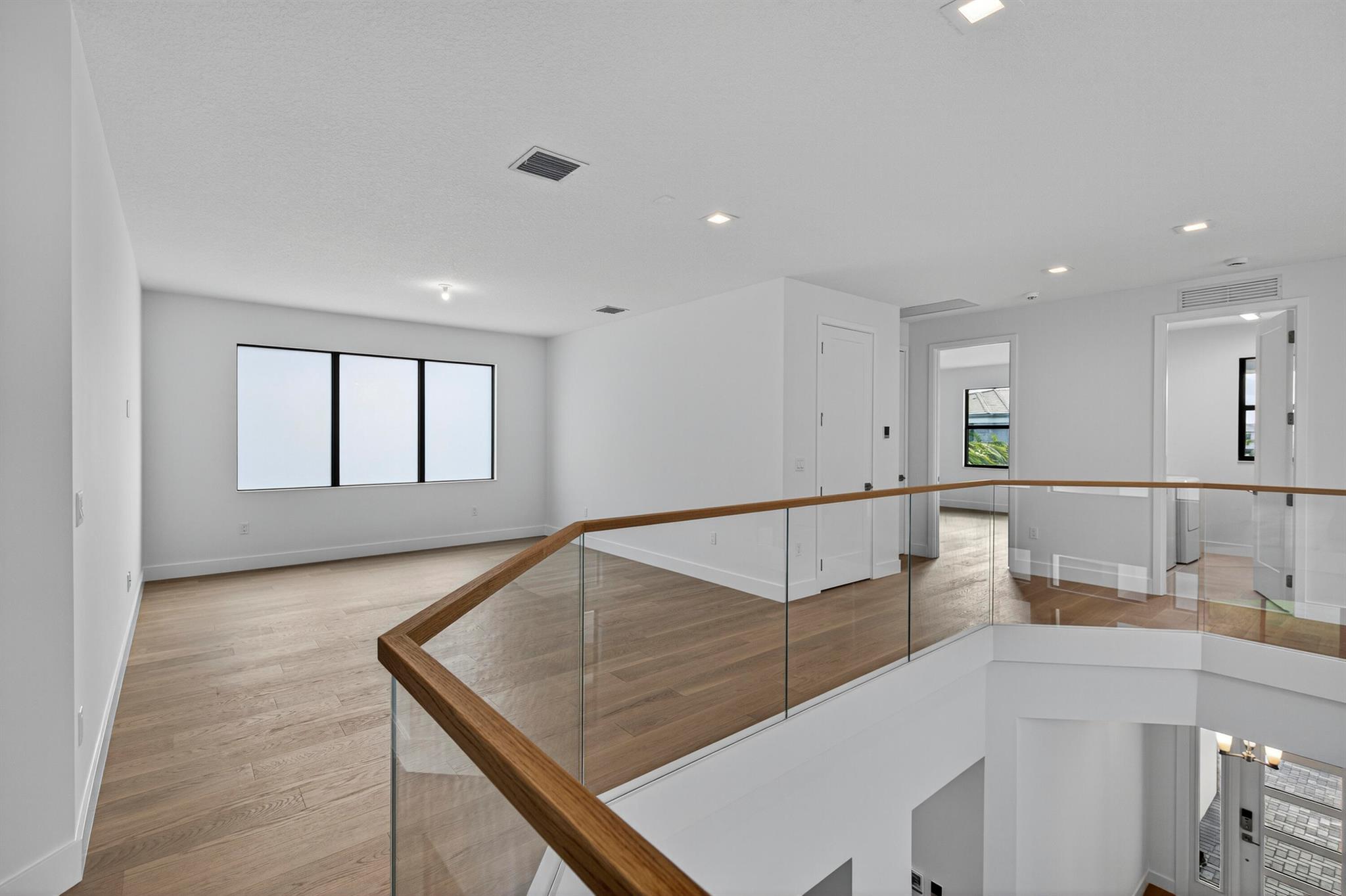 LOTUS EDGE JOHNS WEST PUD - Residential Lease