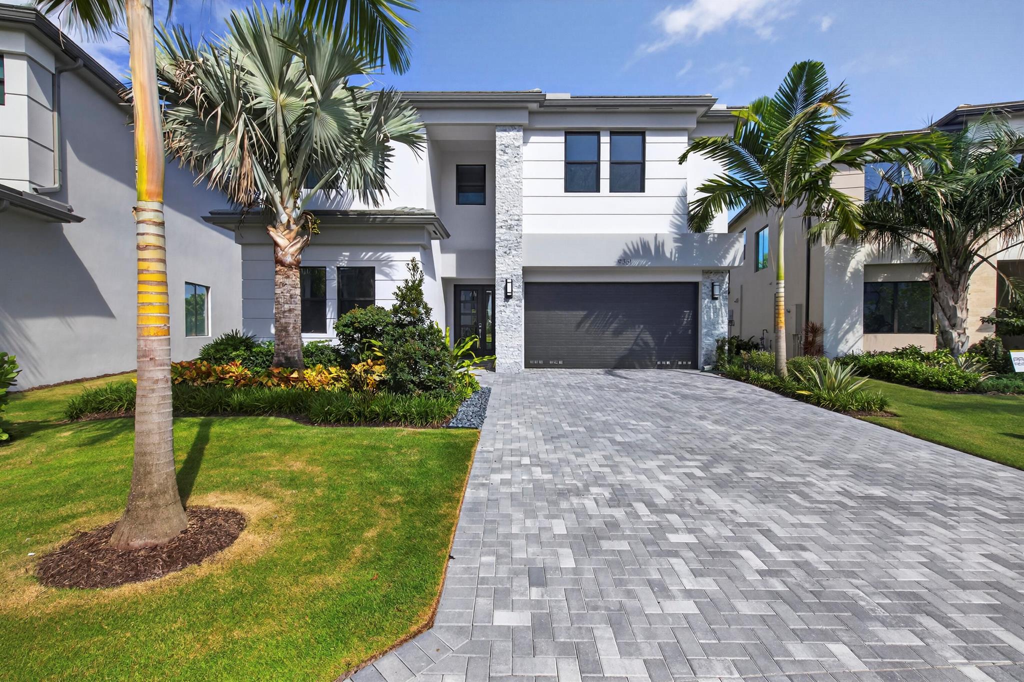 LOTUS EDGE JOHNS WEST PUD - Residential Lease