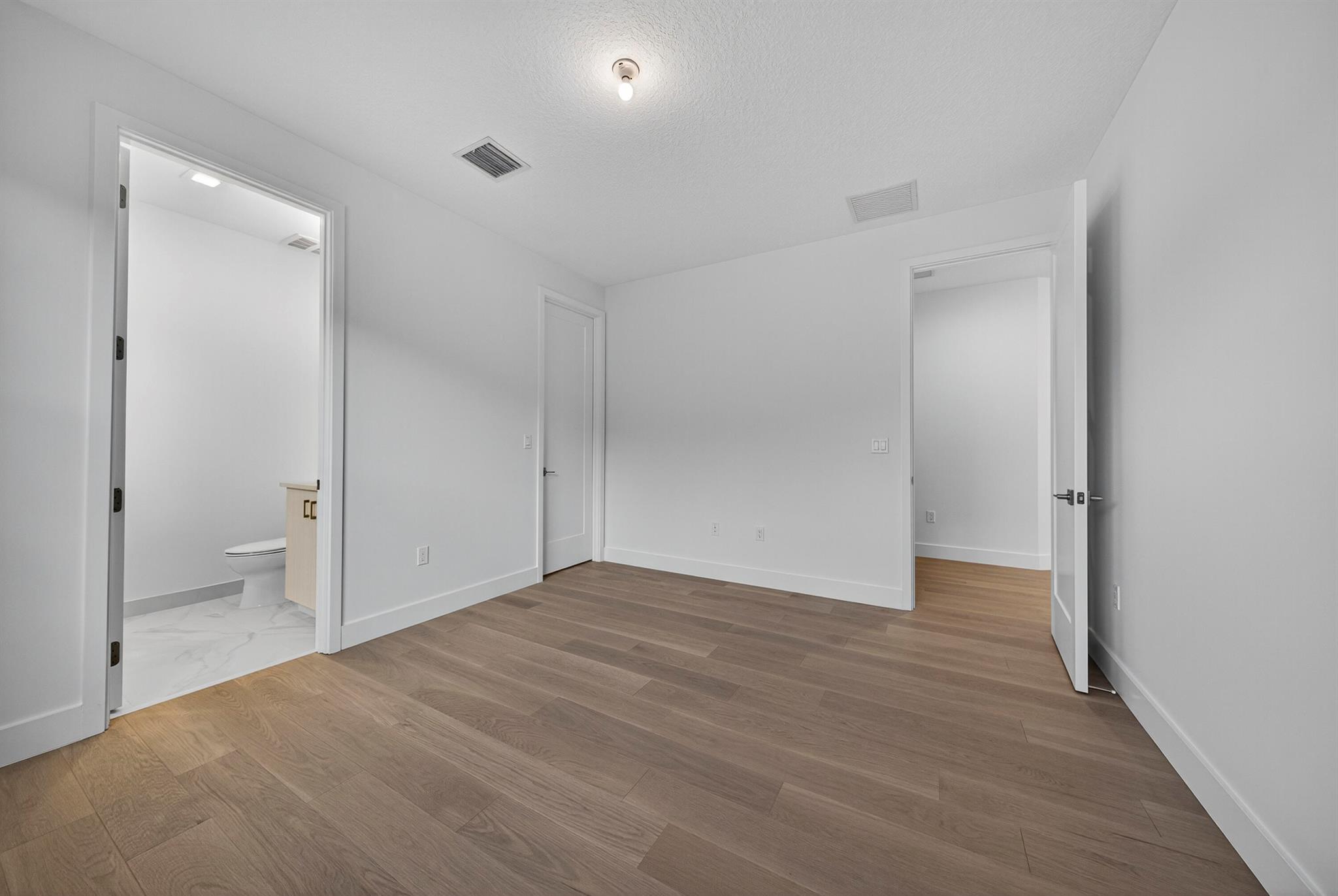 LOTUS EDGE JOHNS WEST PUD - Residential Lease