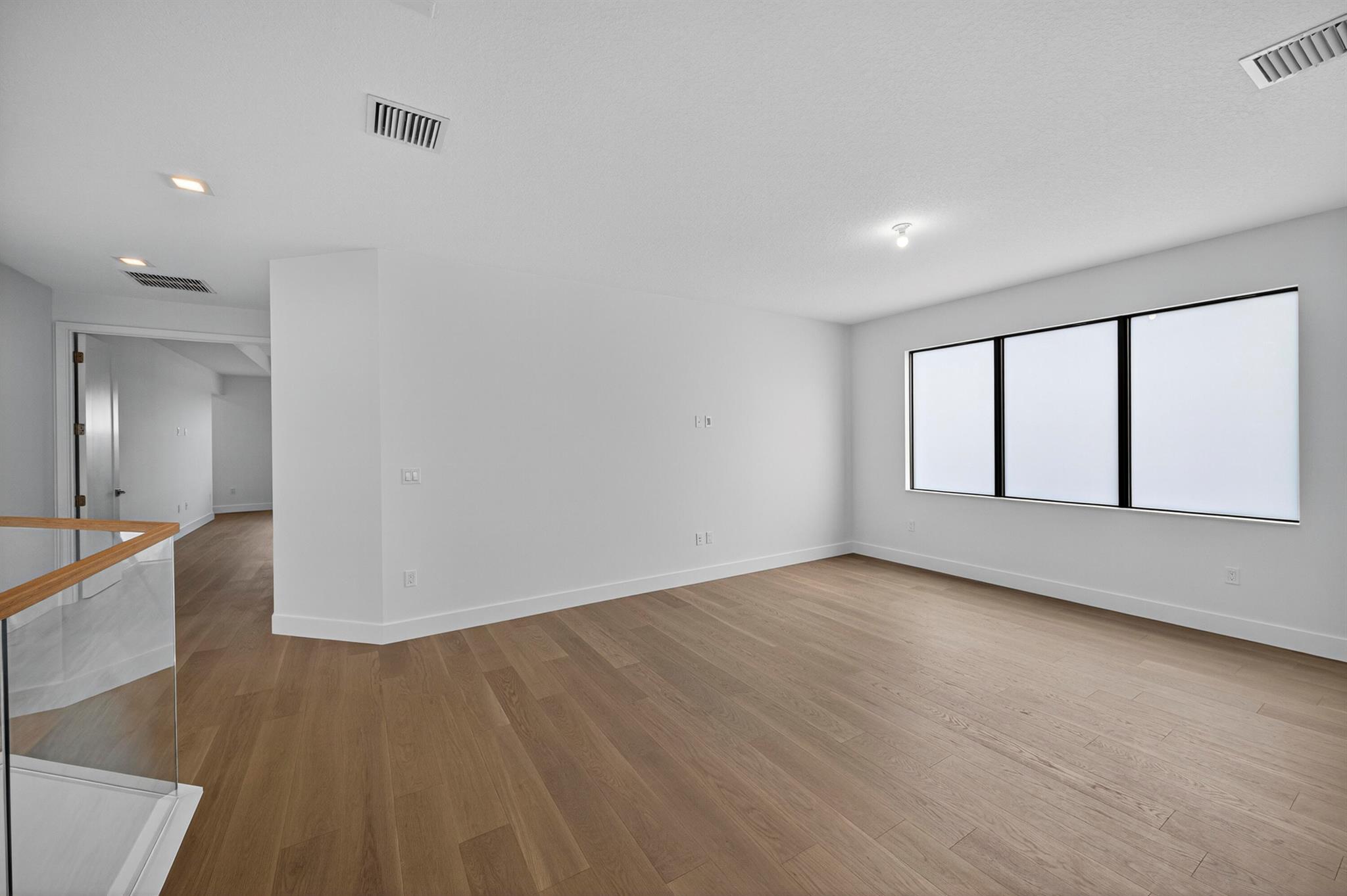 LOTUS EDGE JOHNS WEST PUD - Residential Lease