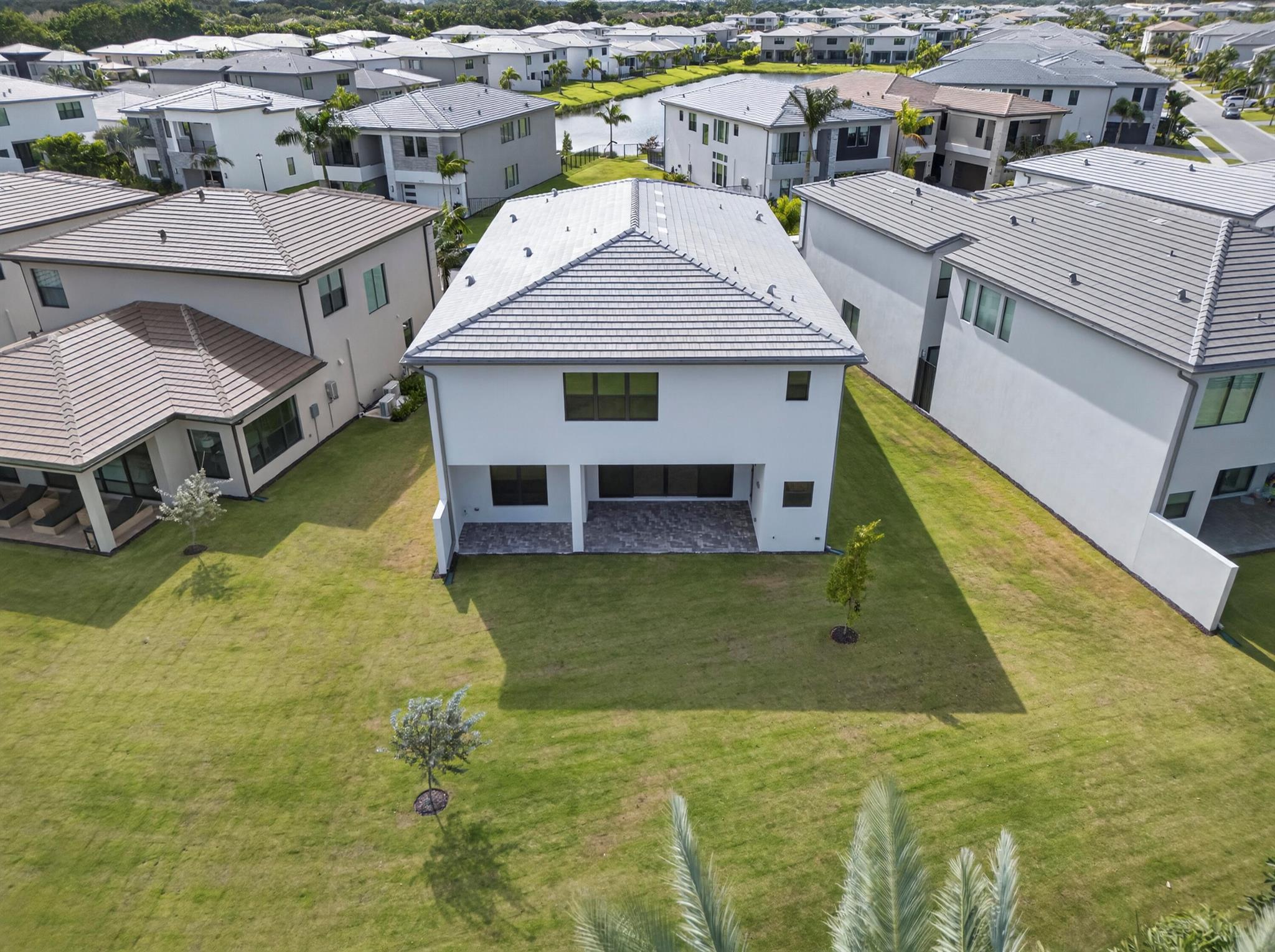 LOTUS EDGE JOHNS WEST PUD - Residential Lease