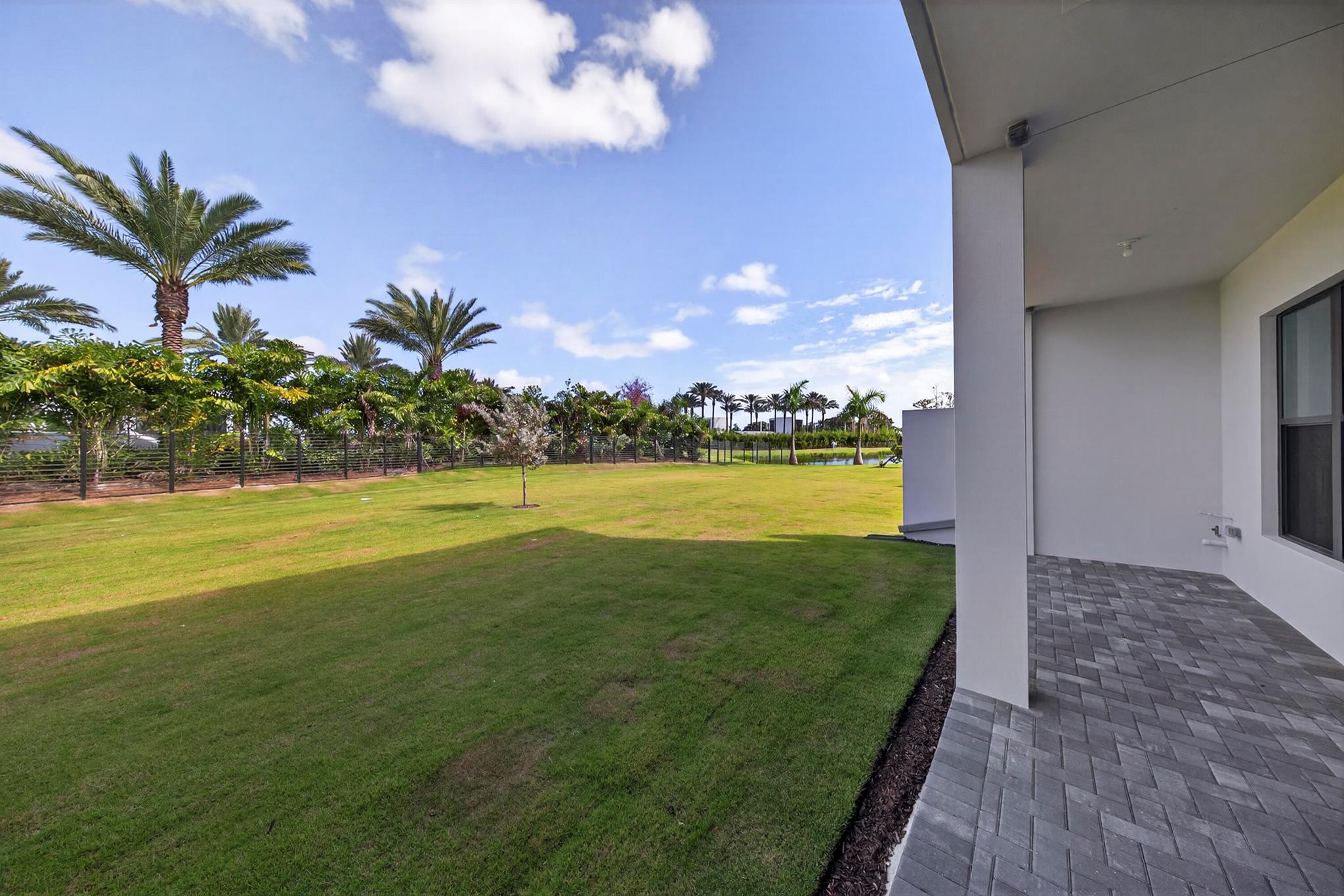 LOTUS EDGE JOHNS WEST PUD - Residential Lease