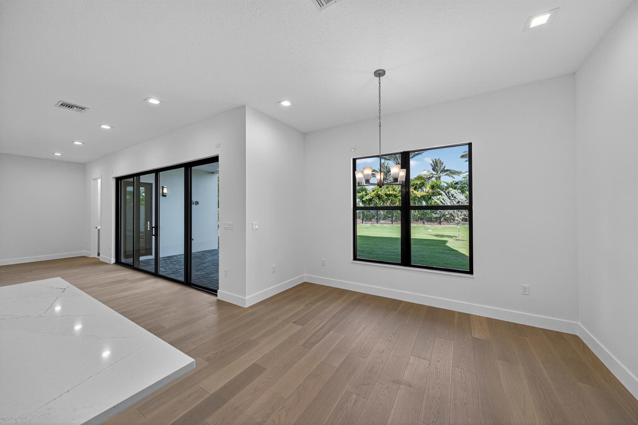 LOTUS EDGE JOHNS WEST PUD - Residential Lease