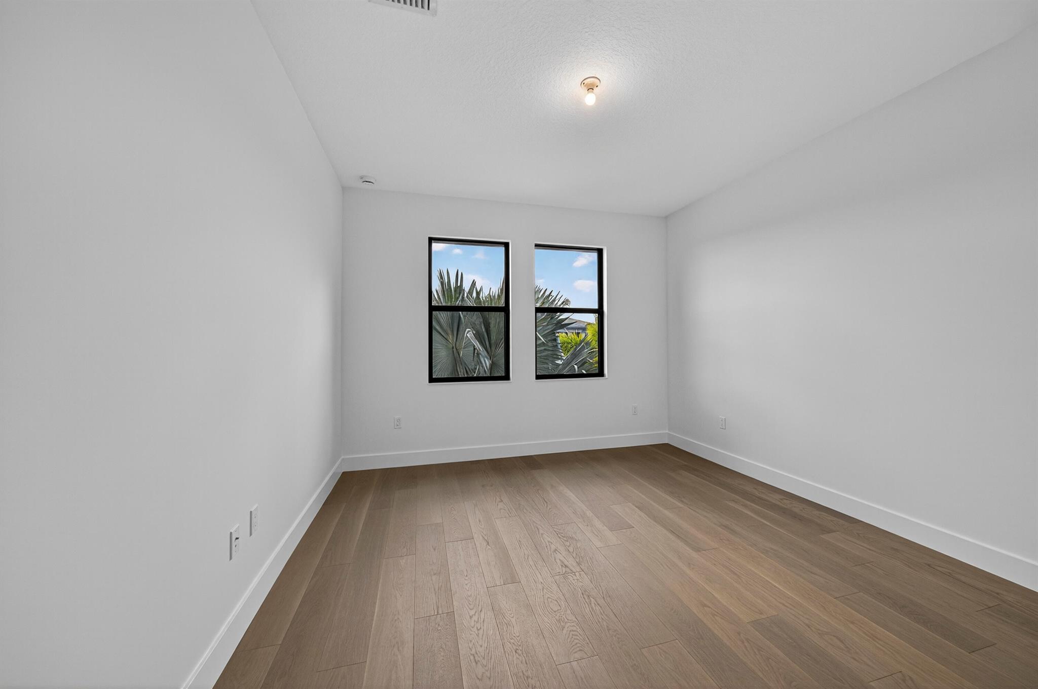 LOTUS EDGE JOHNS WEST PUD - Residential Lease
