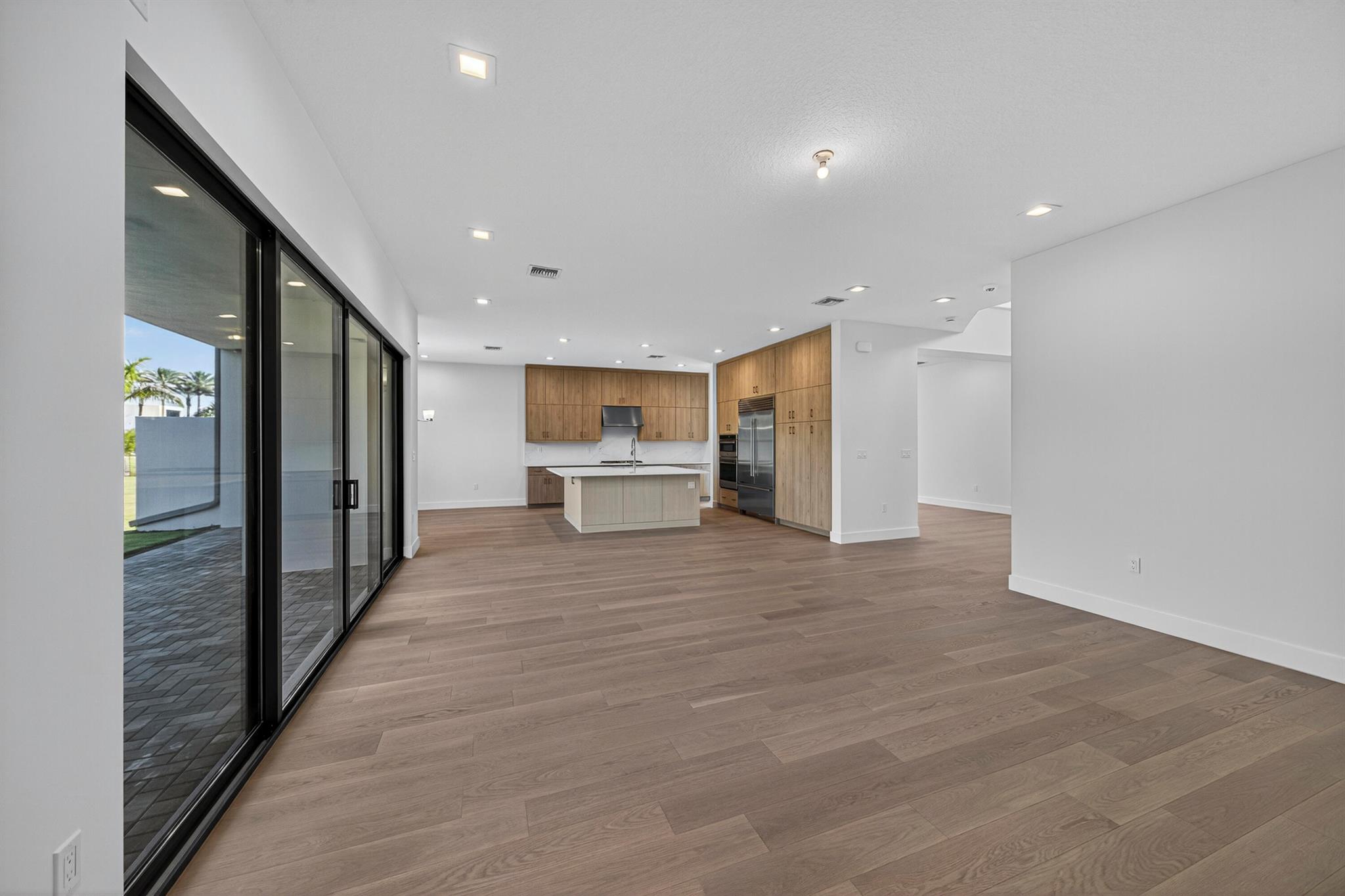 LOTUS EDGE JOHNS WEST PUD - Residential Lease