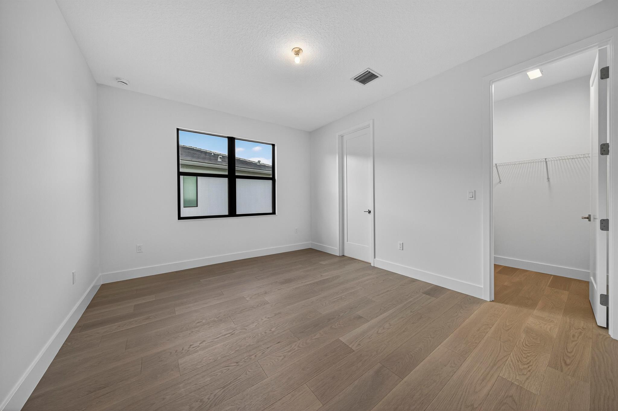 LOTUS EDGE JOHNS WEST PUD - Residential Lease
