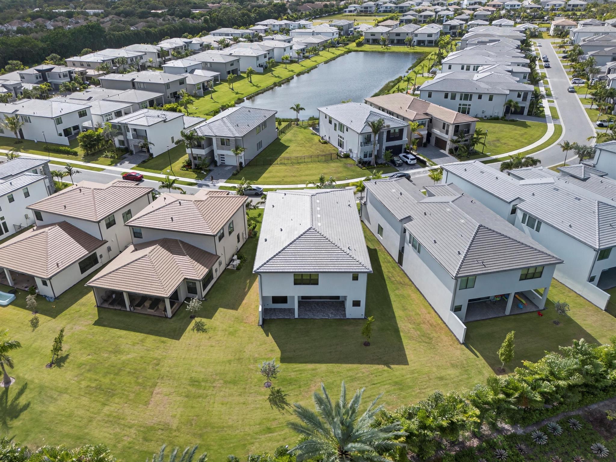 LOTUS EDGE JOHNS WEST PUD - Residential Lease