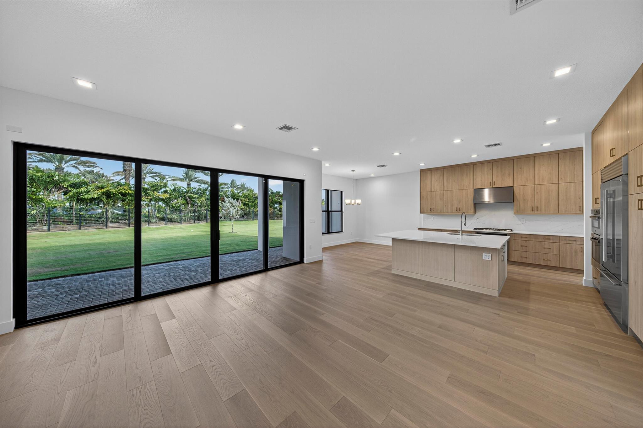 LOTUS EDGE JOHNS WEST PUD - Residential Lease