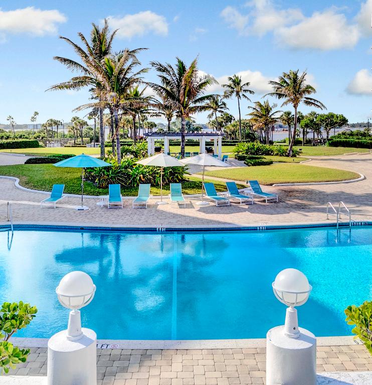 THIRTY-THREE SIXTY CONDO - Residential