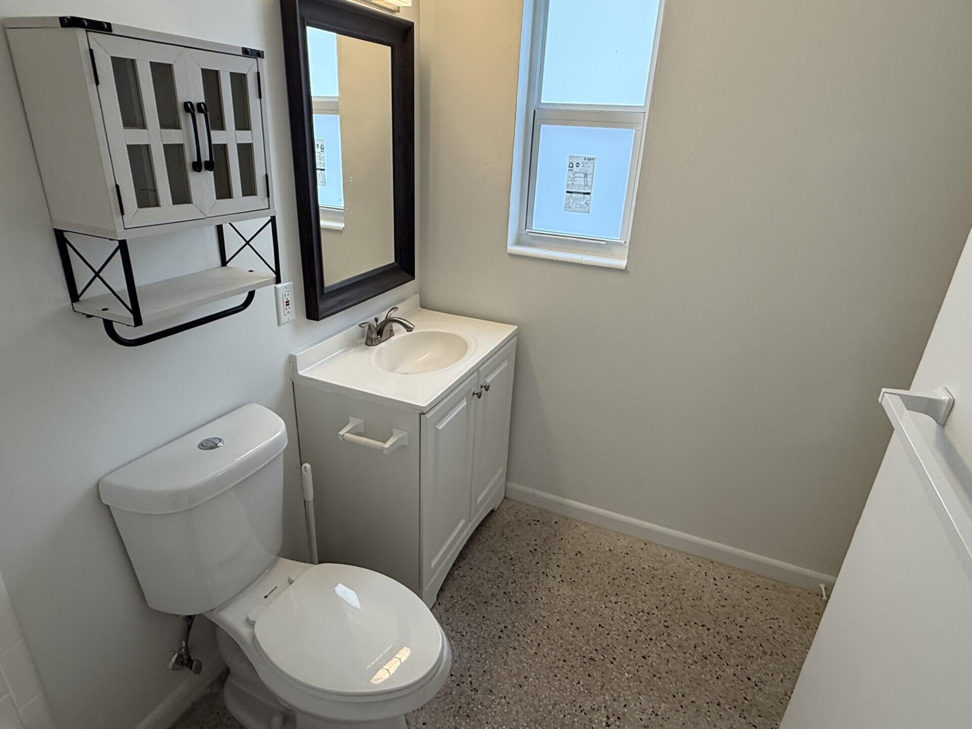 LAKE WORTH TOWN OF - Residential Lease