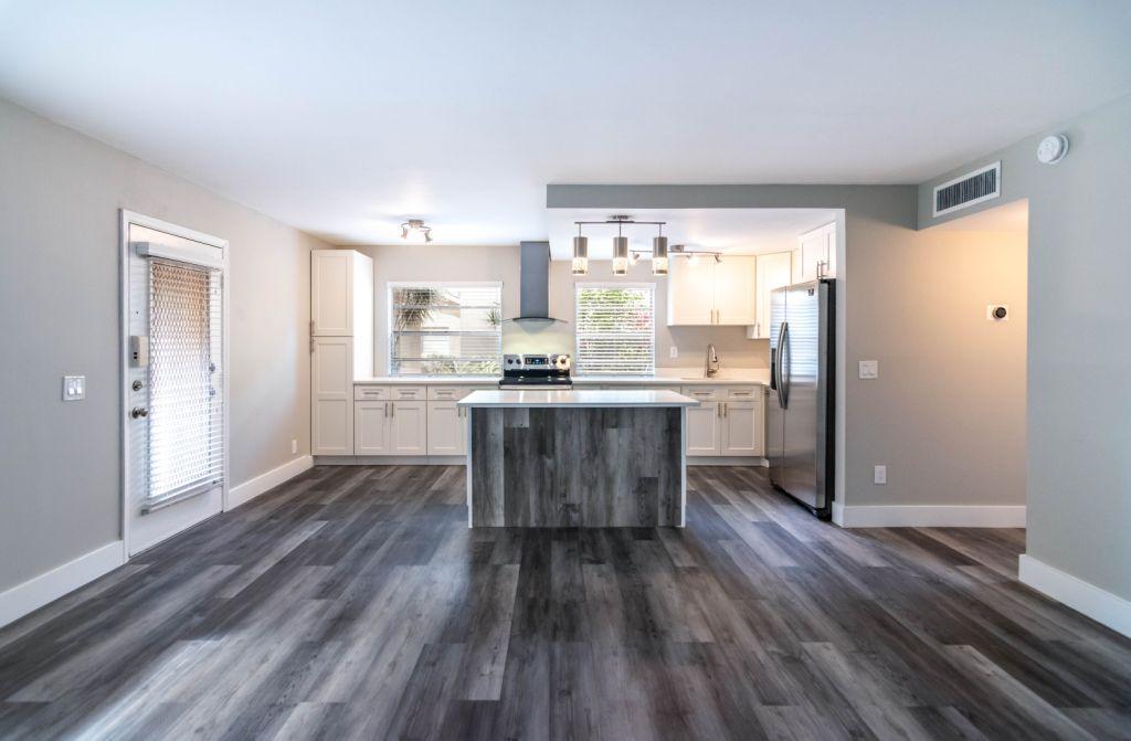 KINGS POINT CAPRI CONDOS - Residential