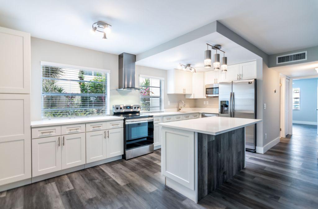 KINGS POINT CAPRI CONDOS - Residential