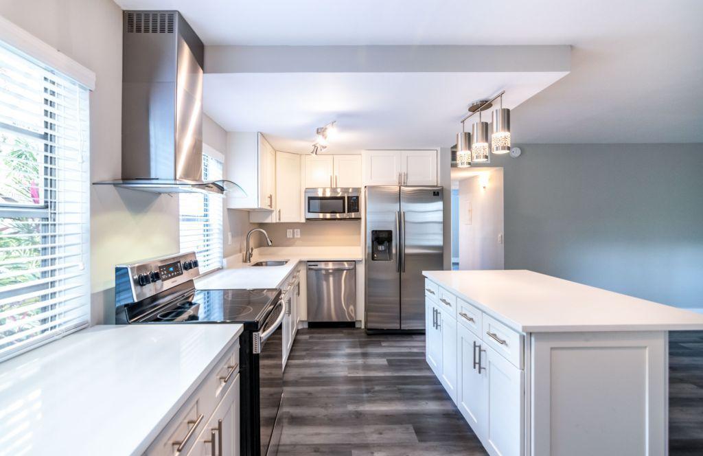 KINGS POINT CAPRI CONDOS - Residential