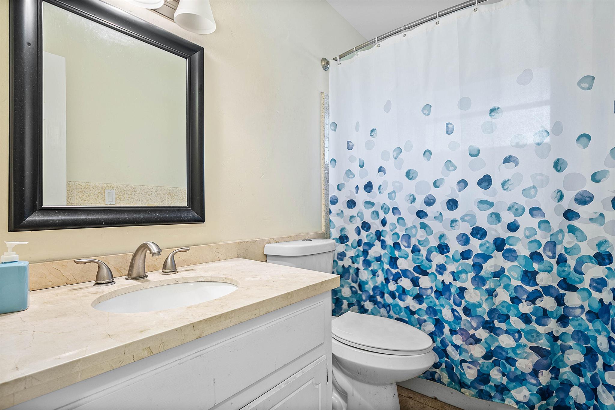 KNOB HILL SUB - Residential