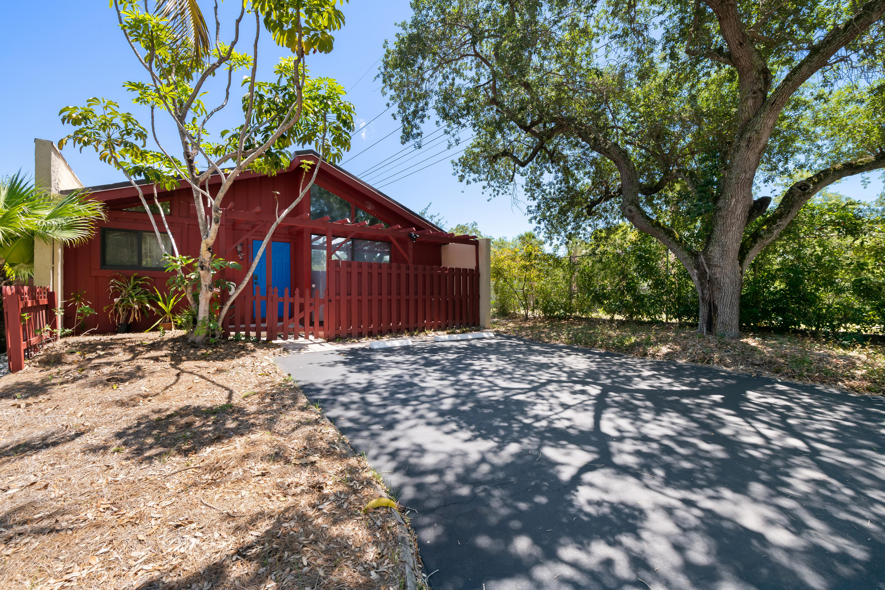 PALM-AIRE VILLAGE 4TH SECTION - Residential